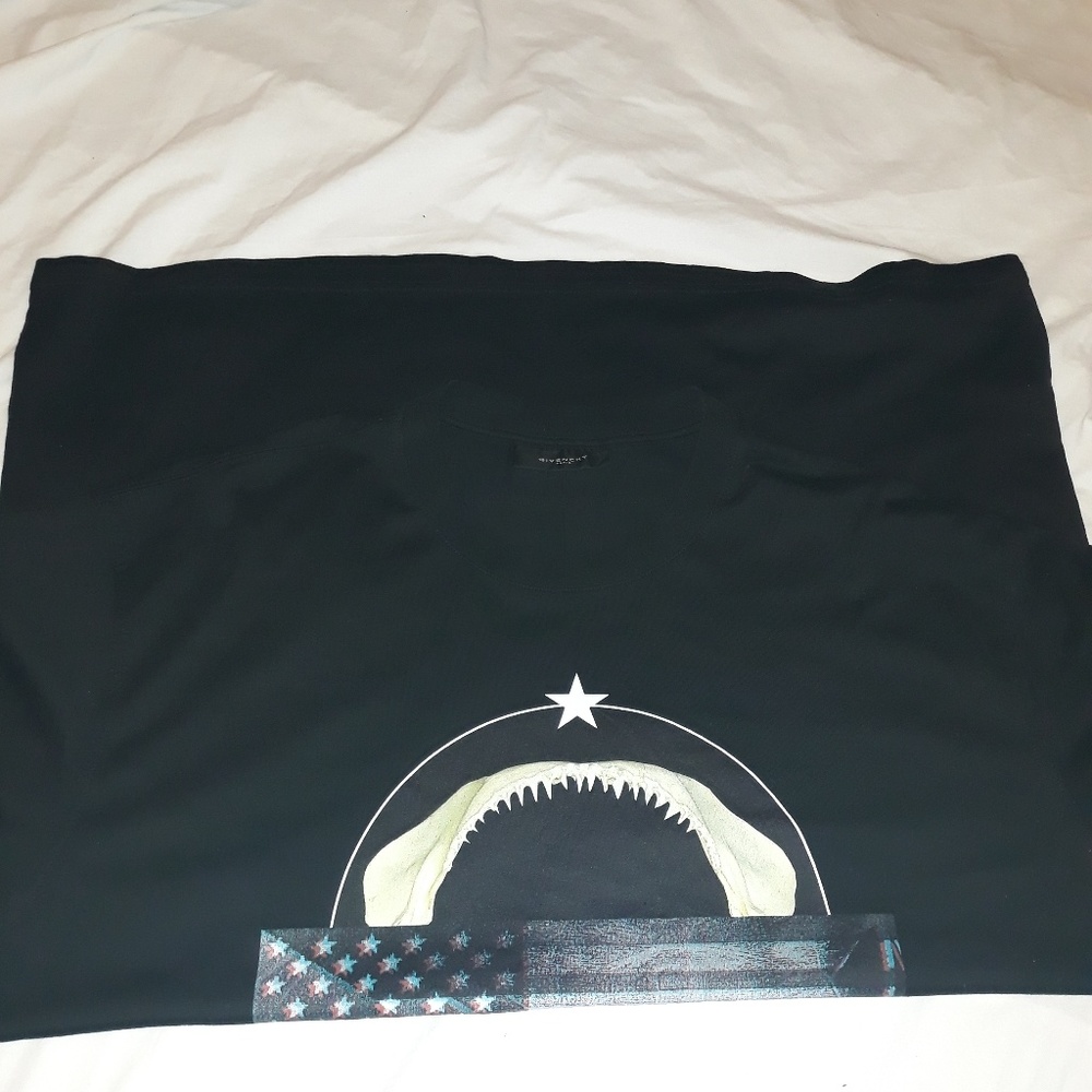 Givenchy Tee